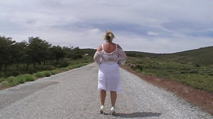 Julie Cunningham: Julie Cunningham公共道路脱衣丝袜高跟鞋