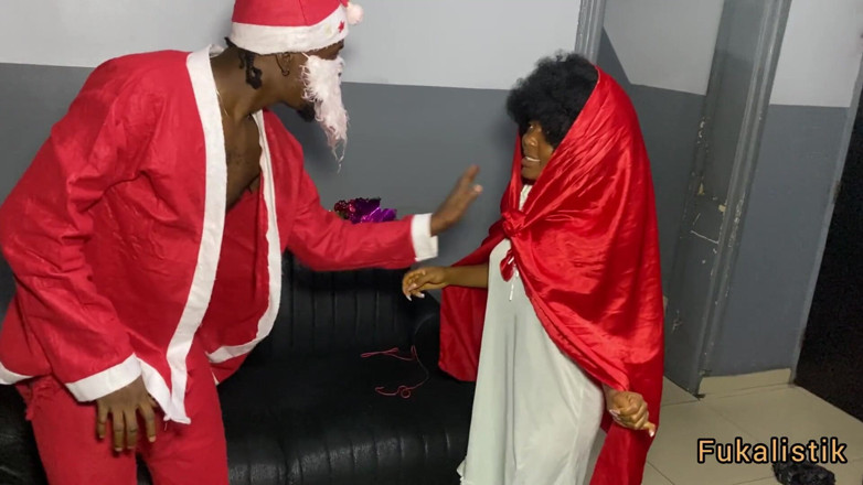 Fukalistik: Come il vicino pervertito vestito da babbo natale per scopare...