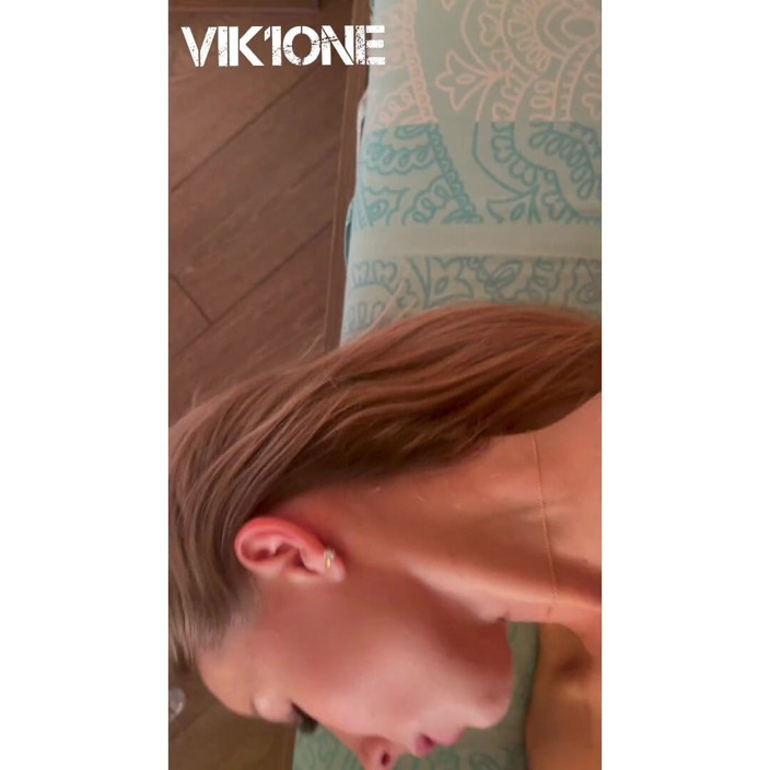 Vik1one: Amateur anale seks met een mooie blondine