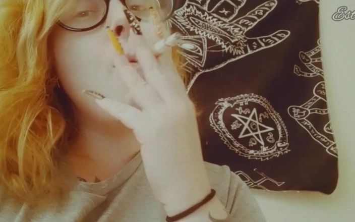 EstrellaSteam: Ochelari și fetiș cu fumat