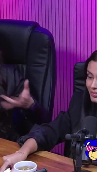 İki ateşli kız edepsizce konuşuyor - bruna carlos ve luciana picchi