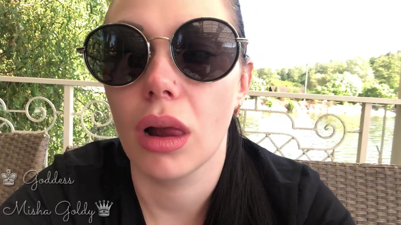 Goddess Misha Goldy: Lins sexy de buze mari și miros de buze și fetiș cu...