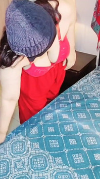 भारतीय सौतेले पिता और सौतेली बेटी के बीच बेहतरीन चुदाई