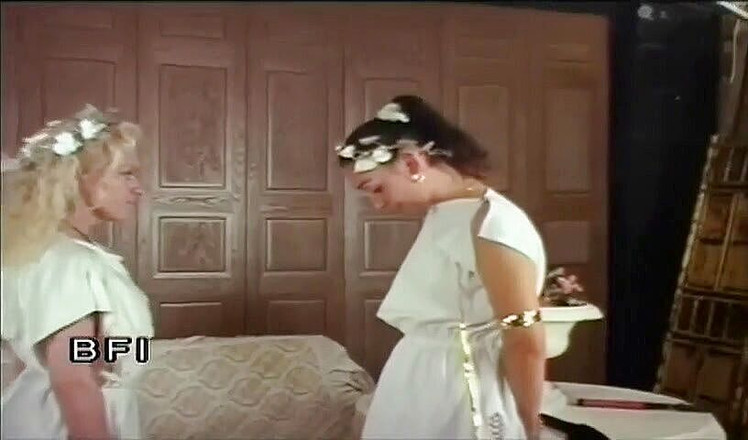 House of lords and mistresses in the spanking zone: Bangsawan romawi dominan menampar budaknya yang patuh