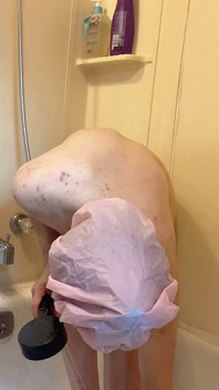 이 핫한 날 오늘은 샤워를 하러 갑니다