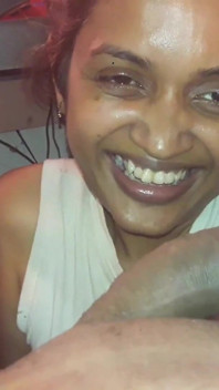 Party milf 2 - ella era una madrastra, la conocí en una función