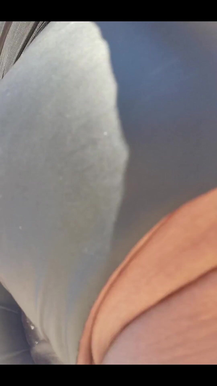 KNKY Bee: 나와 함께 걷기