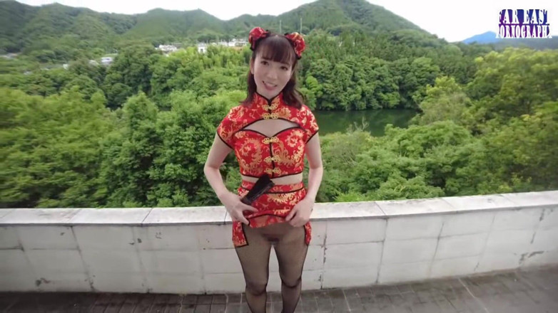 Far East pornography: 장난기 넘치는 노출 화장 데이트에서 창백한 거유 애타게 놀리는 블리스 같은 인형.2부