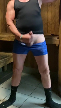 Jockdad87 znów napalił się w saunie
