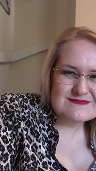 Auntjudys - Sua peituda gordinha terapeuta sexual Becky chupa seu pau