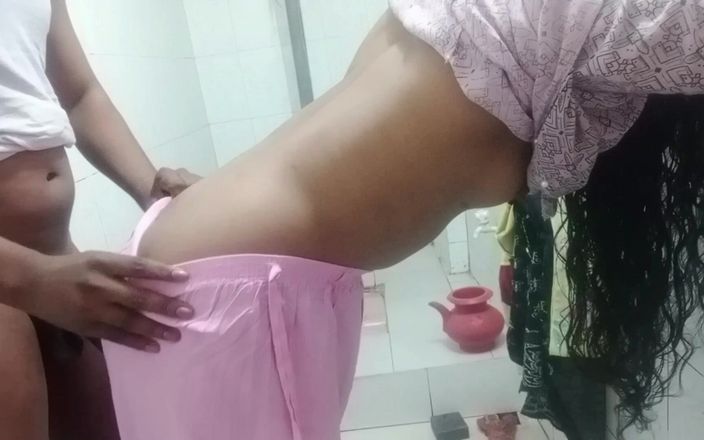 Deshi women: Pieprzyłem piękną pracującą dziewczynę w łazience