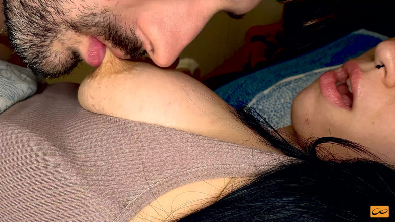 Unlimited Orgasm: निप्पल प्ले से जोरदार हिलाने वाला चरमसुख - असीमित चरमसुख