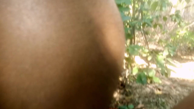 Judith xxx: Travel bush