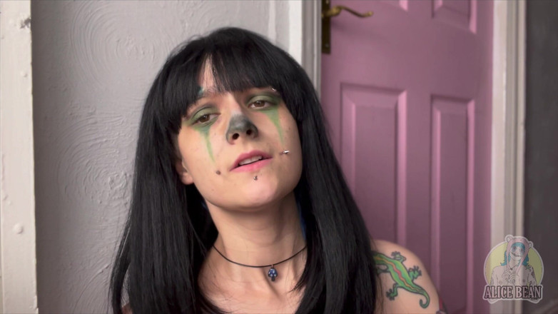 Alice Bean: Farty the Clown 1