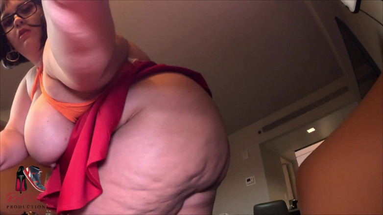Reds Fetish Emporium: Velma BBW Giantess