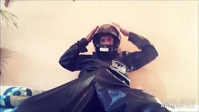 Stink HairyMale: Miang dalam helmet