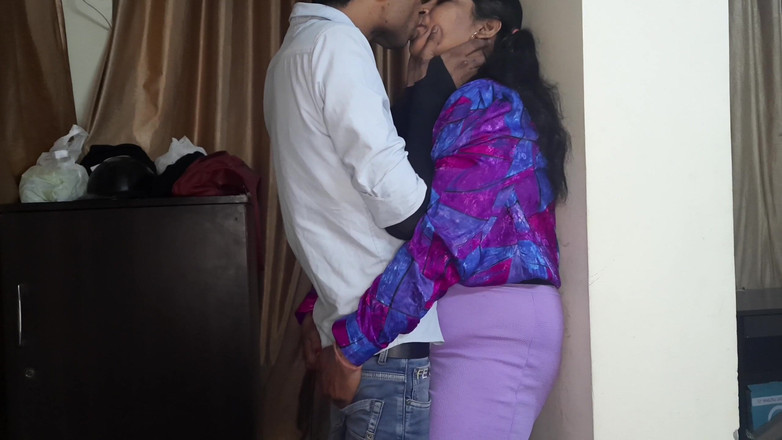 Play boy Maddy: Pooja Bhabhi Nadržená příliš mnoho ošukaná jejím mladším devarem