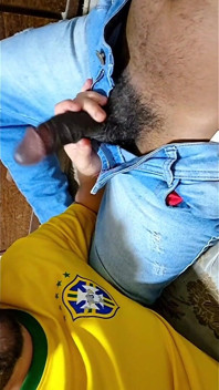 Brazilia Beat Maroc, și am fost futut de un tip care a fost pe stradă în căutarea pentru cineva să se fută pentru a sărbători Câștigă
