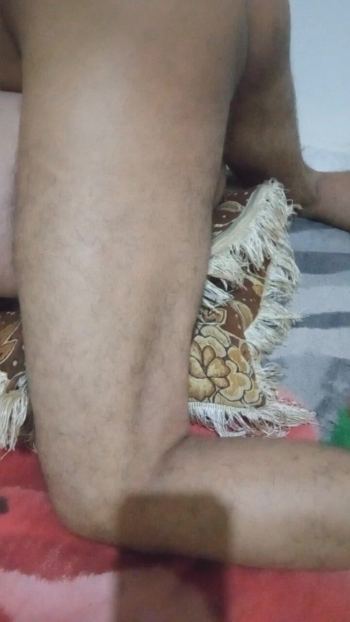 Hot naked coup: Lần đầu tiên tôi đụ đít vợ tôi, cô ấy la hét và nguyền...