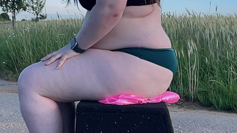 BeachBallsDuo: Nadmuchiwane zabawki plażowe przetestowane na 205 kg!