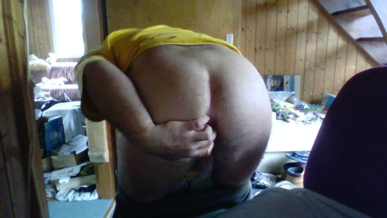 Mundfotzenlecker: Masturbe ma chatte anale excitée