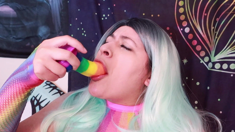 VickyVixen: Rave Dívka si hraje se svou oblíbenou hračkou