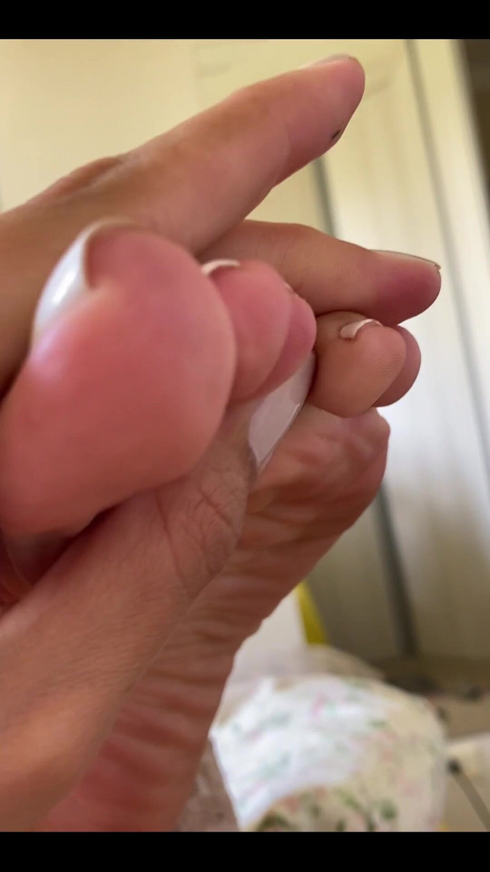 KiffaFeet: Bílé prsty