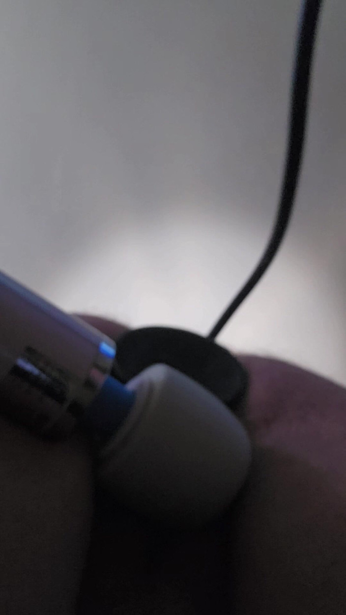 puppyrolls: Video non modificato, solo contenuto crudo del mio buco usato...