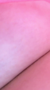 Sexy met haar vastzittende tieten en grote harige bos