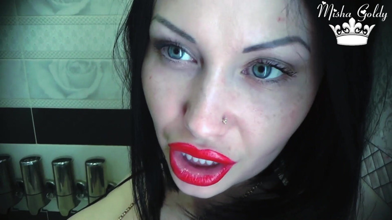 Goddess Misha Goldy: 你将永远是我美丽身体的一部分！吃恋物癖！