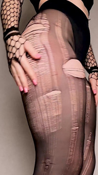 PAWG in Black Nylons Wiggles Juicy's Ass and Enjoys Riding a Ribbed Dildo