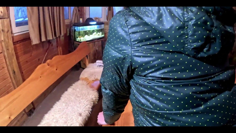 MilfyCalla: Green Downjacket หยอกล้อสูบบุหรี่, ความอัปยศอดสูและเล่นน้ําเงี่ยนเลอะเทอะ