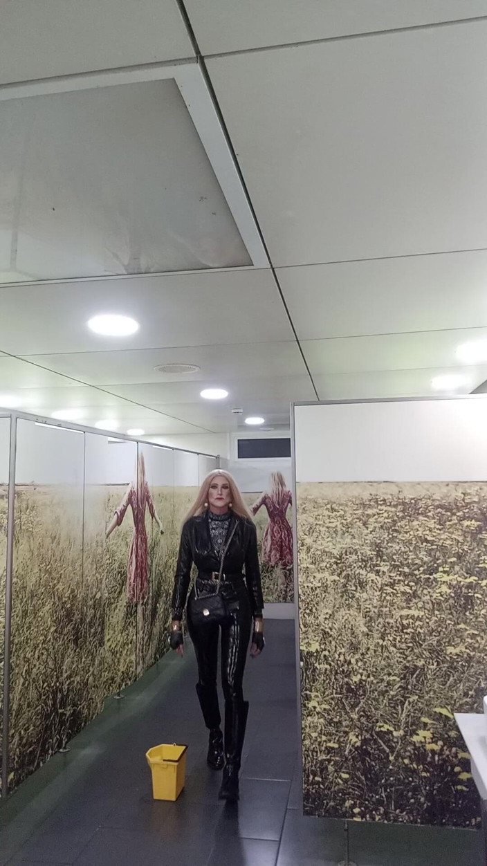 Tatiana Zorrita: Vinyl