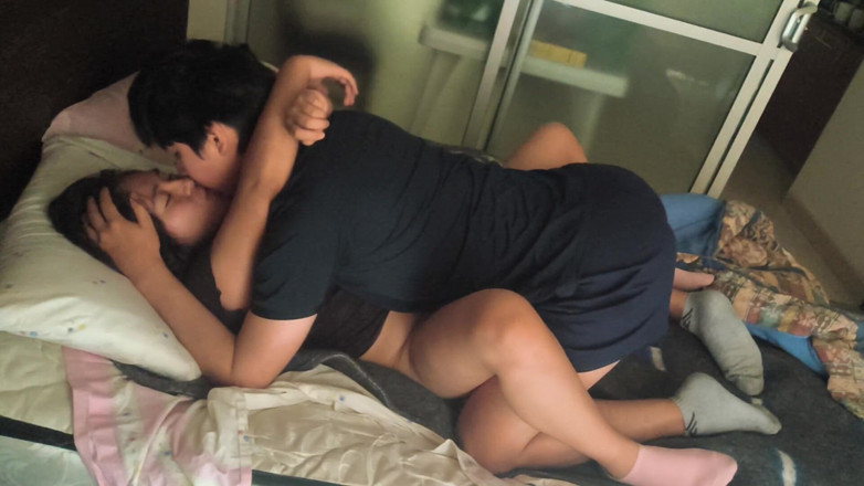 Moo DBOXXX: Inseminace mé 18leté křesťanské kamarádky, její přítel nic neví