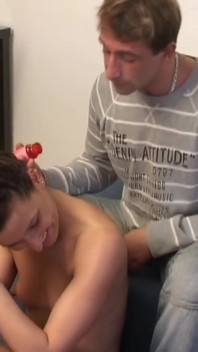 Schimbul de parteneri al lui Emmi! De la masaj la sex anal