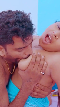 Sexy postava dívka hlad po sexu od svého souseda