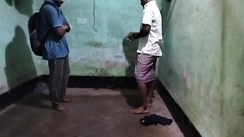Desi Tits: Băiatul twink din Bangladesh face sex pentru prima dată cu...