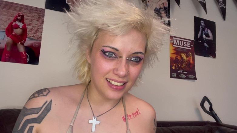 Glitterqueen1999: Eine rache der stiefschwester, burping riesin, bewegt sich