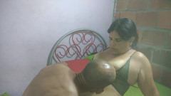 Adribella69: Bohatá kuřba svého nevlastního otce a říkám mu, aby mu dodělal...