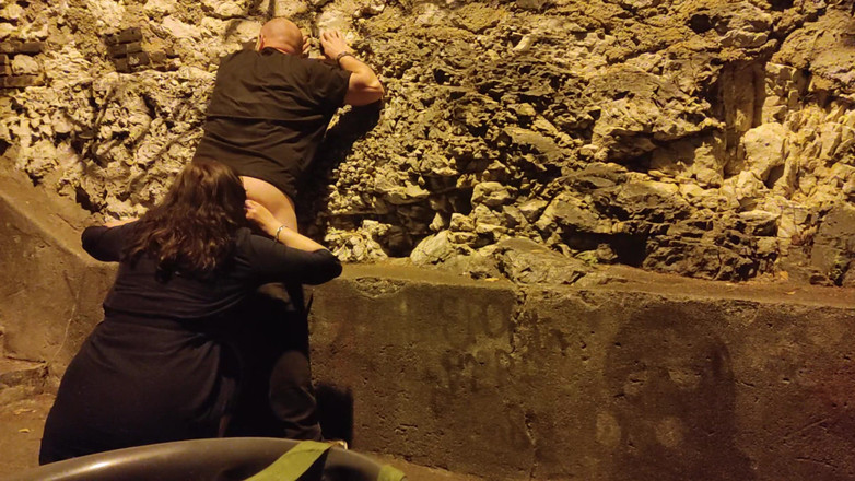 Toilet Mommy: 義母が義理の息子の毛むくじゃらのお尻を舐めてイカせる