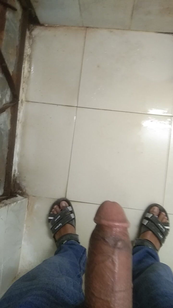 Viral_tiktokar: The Electricity Went Out When I Was in the Office...