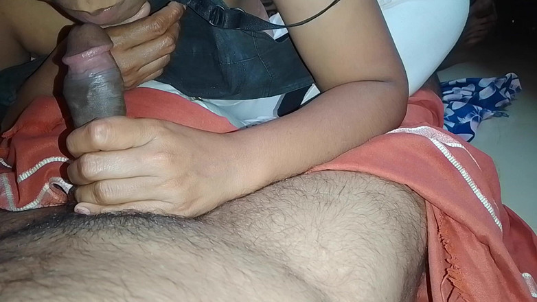 Mallu India: Indyjska żona Malayali wkłada penisa męża do ust