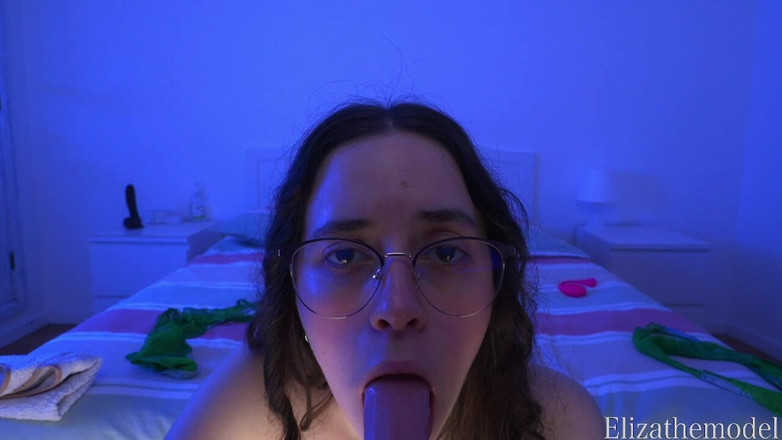 ElizaTheModel: Detailní BJ s mokrými zvuky