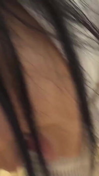 Japonská kundička scéna 4_busty japonské teenagerky Asuka Hotta tvrdě šuká se svou chlupatou kundičkou naplněnou mrdkou