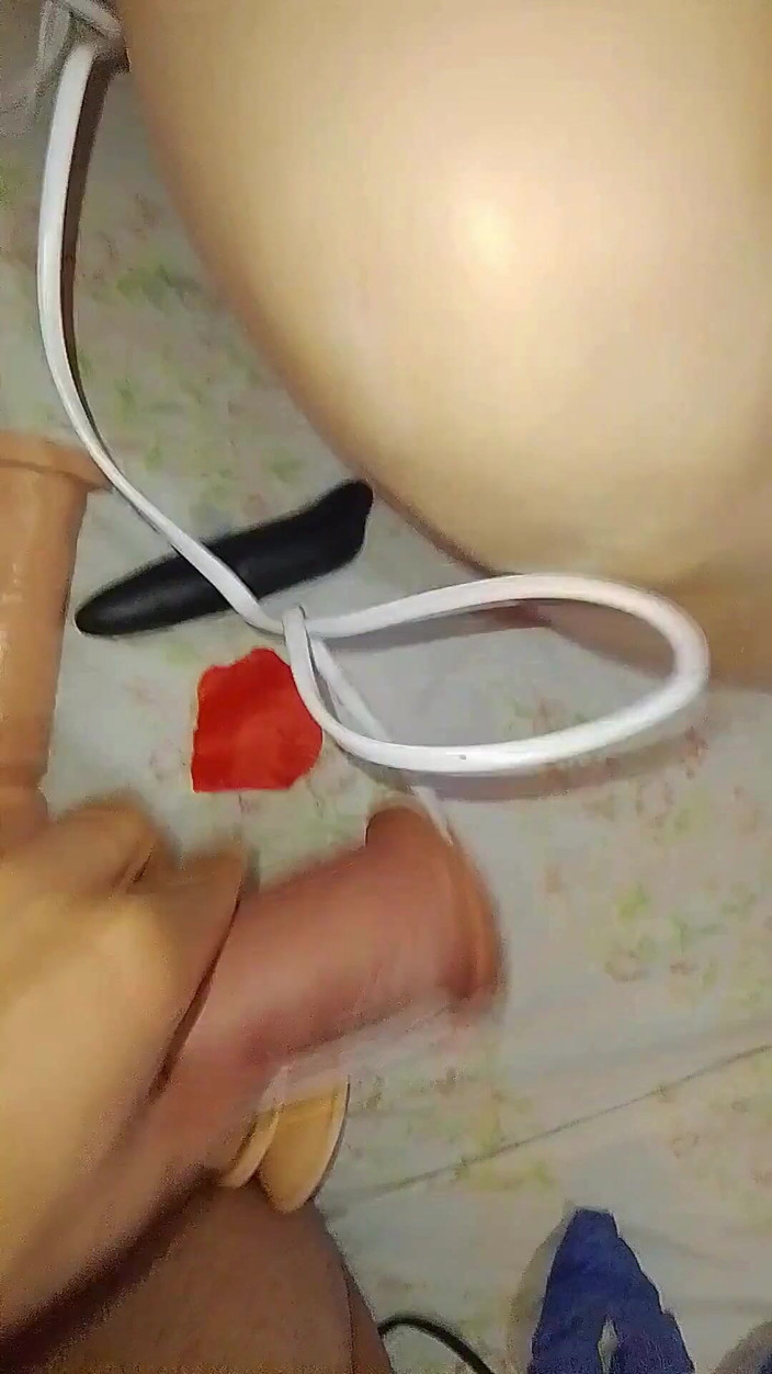 UtopianHumor507: 줄기에 그녀의 막대를 펀치 이 두 잘 부여받은 오늘 그녀가 한 정확히 무엇을