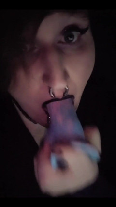 Gothicc Greya