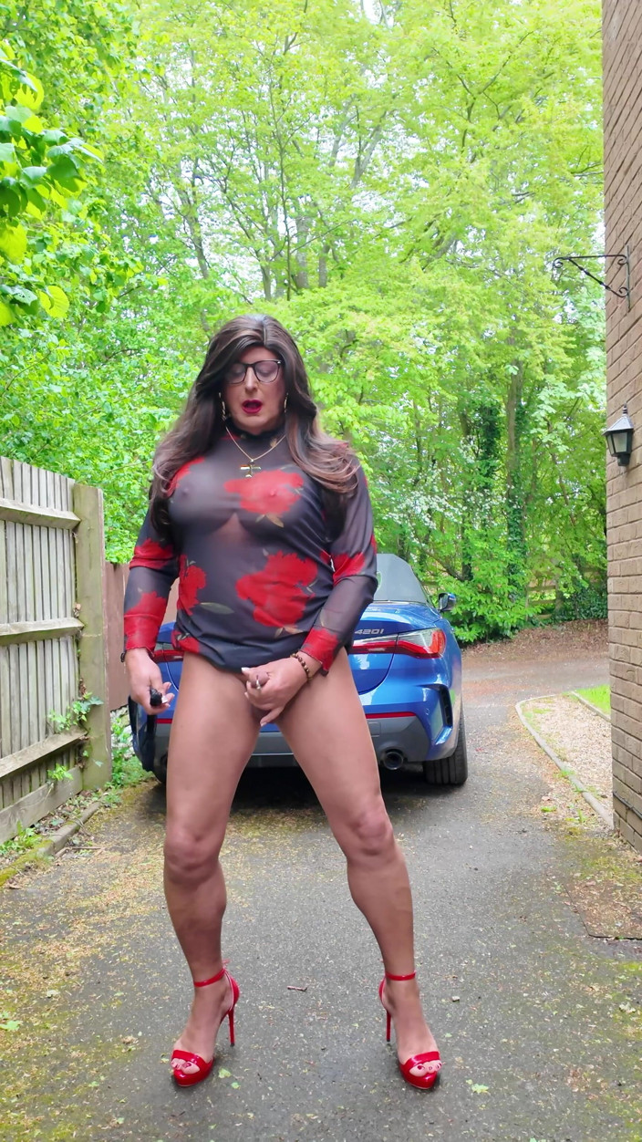 Kellycd2022: Crossdresser Kellycd2022 in Long Black and Red See Thru Dress...