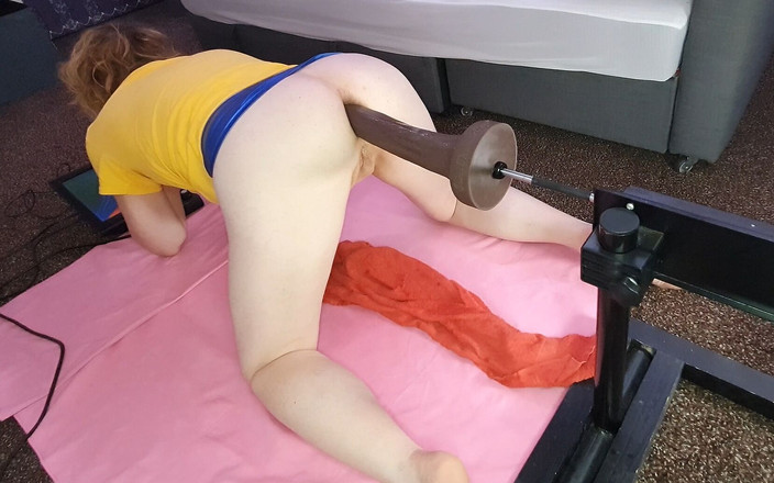 Spike Essex: Pantat bahenol tante seksi inggris dientot habis-habisan pakai dildo ukuran...