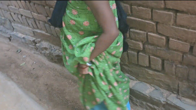 Trilokinath: Abang tiri membasahkan pepek Priyanka Dengan Seluar Dalam, Kemudian Kongkek...