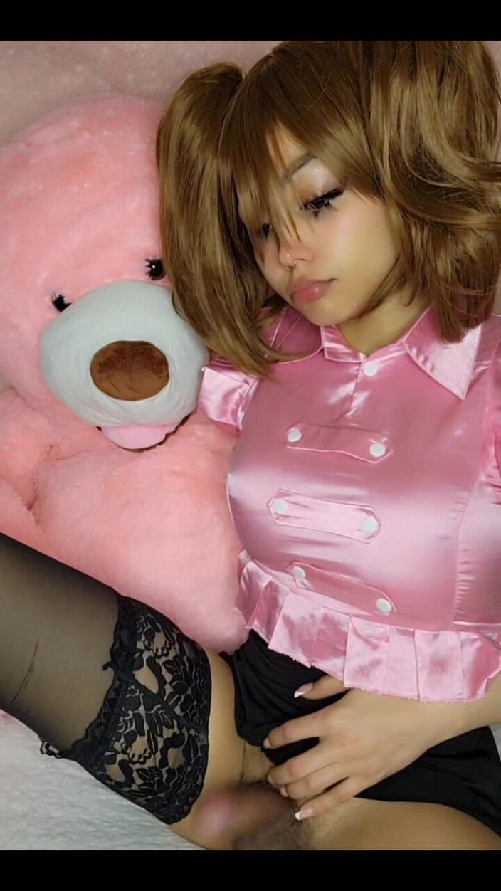 Ts Mirage: Volledige upload van Diane Dirtying Elizabeth's uniform